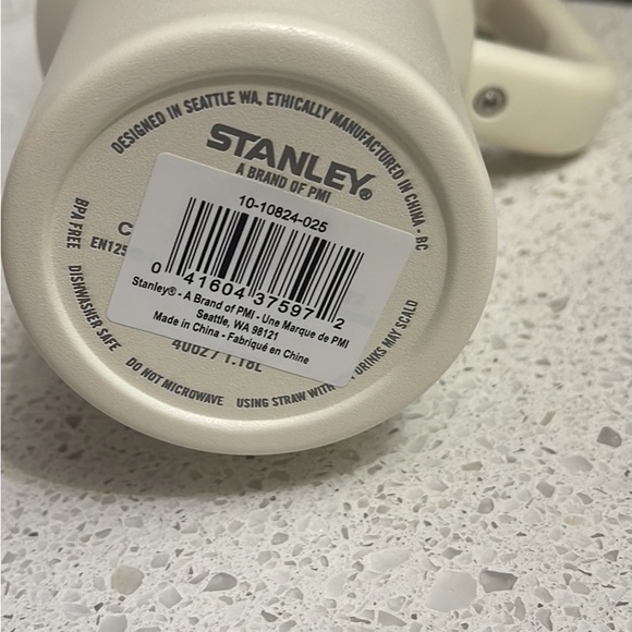 Stanley 40oz cup - Picture 3 of 3